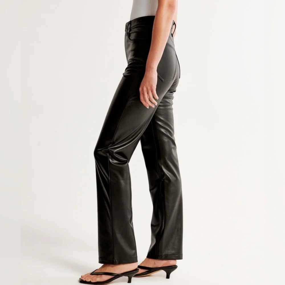 A&F The 90s Straight Ultra High Rise Leather Pants - Picture 4 of 9